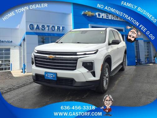 White 2025 Chevrolet Traverse LT