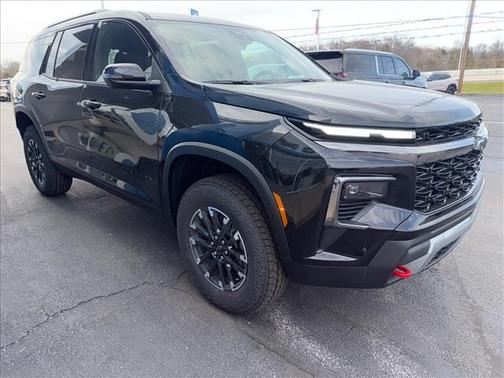 Mosaic Black Metallic 2026 Chevrolet Traverse Z71