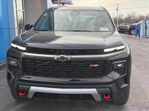 Mosaic Black Metallic 2026 Chevrolet Traverse Z71