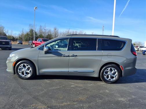 2022 Chrysler Pacifica Limited