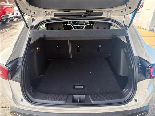 White Sand 2026 Chevrolet Trax ACTIV