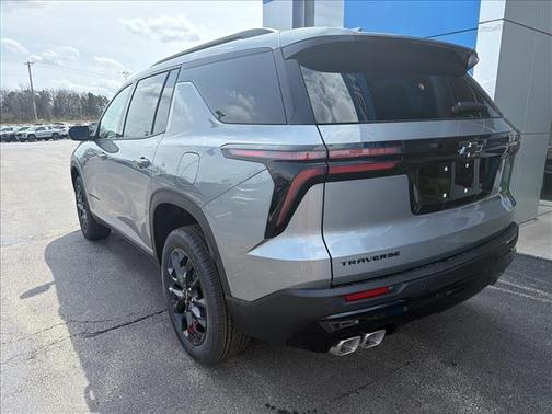 Sterling Gray Metallic 2026 Chevrolet Traverse LT