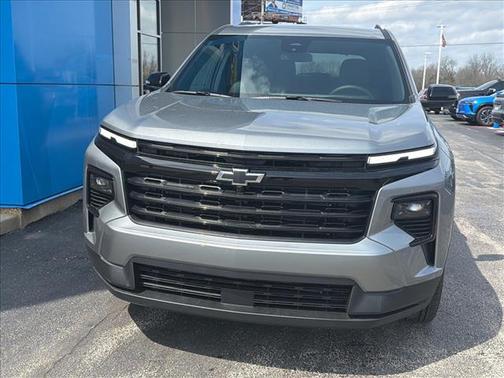 Sterling Gray Metallic 2026 Chevrolet Traverse LT