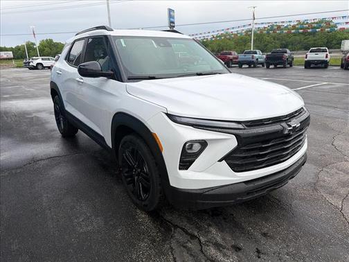 Summit White 2026 Chevrolet Trailblazer LT