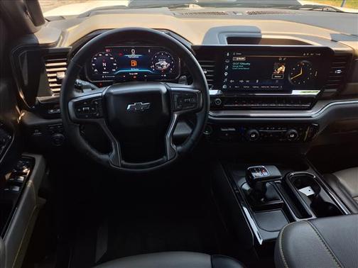 Summit White 2025 Chevrolet Silverado 1500 ZR2