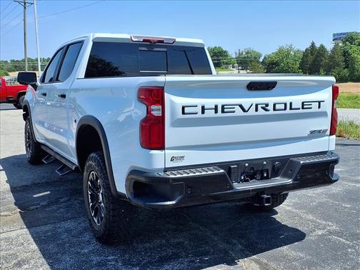 Summit White 2025 Chevrolet Silverado 1500 ZR2
