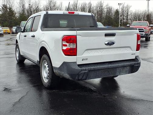 White 2022 Ford Maverick XL