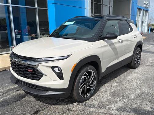 White Sand 2026 Chevrolet Trailblazer RS