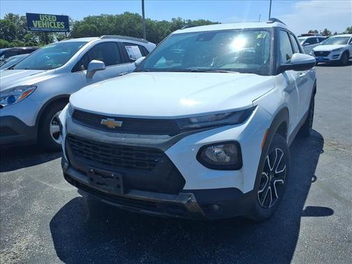 White 2023 Chevrolet Trailblazer ACTIV