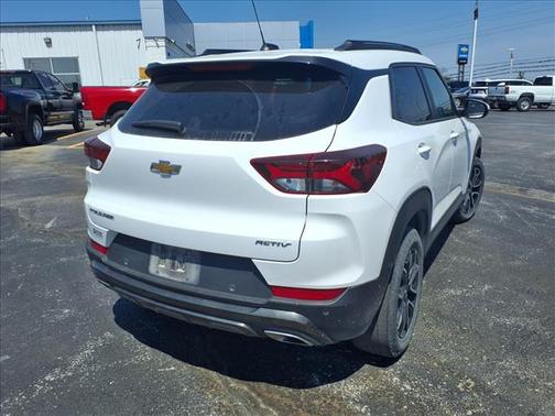 White 2023 Chevrolet Trailblazer ACTIV