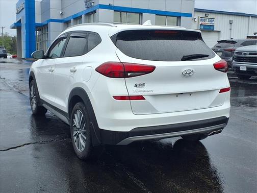 White 2020 Hyundai TUCSON SEL