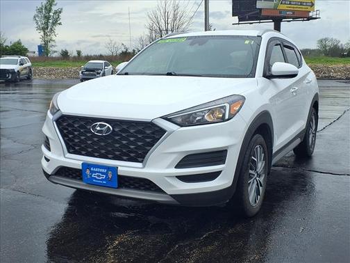 White 2020 Hyundai TUCSON SEL