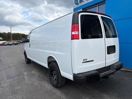 2025 Chevrolet Express 3500 Work Van