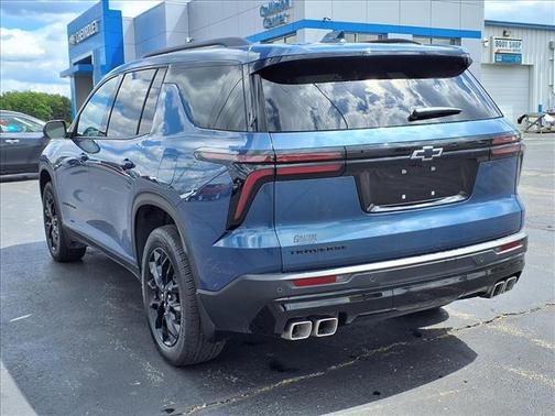Lakeshore Blue Metallic 2026 Chevrolet Traverse LT