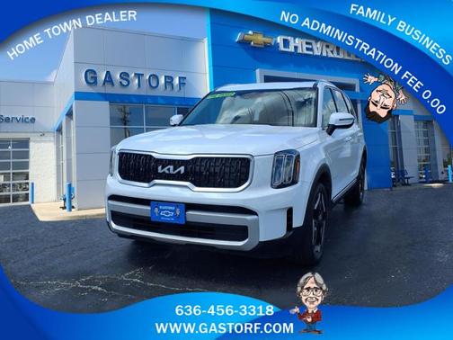 White 2025 Kia Telluride EX