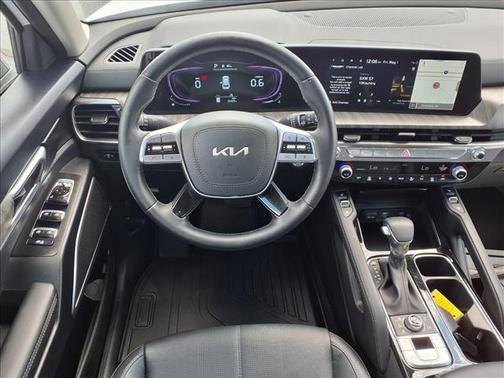 White 2025 Kia Telluride EX