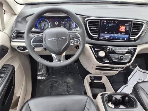 Ceramic Gray Clear 2023 Chrysler Pacifica Touring L