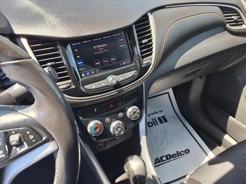 White 2020 Chevrolet Trax LT