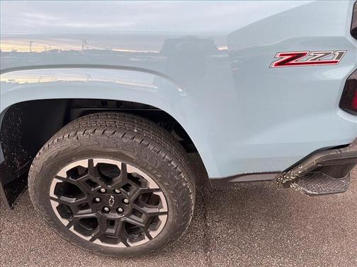 Metallic 2026 Chevrolet Colorado Z71