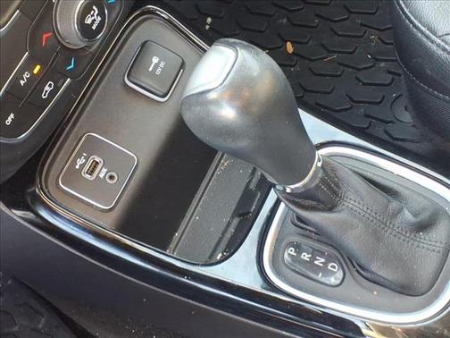 Black 2020 Jeep Compass Altitude