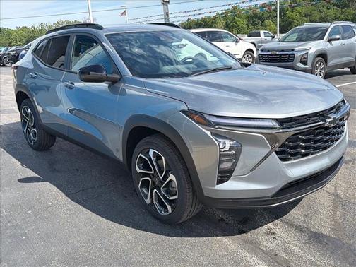 Sterling Gray Metallic 2026 Chevrolet Trax 2RS