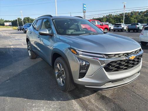 Sterling Gray Metallic 2026 Chevrolet Trax LT