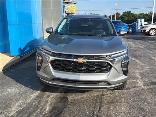 Sterling Gray Metallic 2026 Chevrolet Trax LT