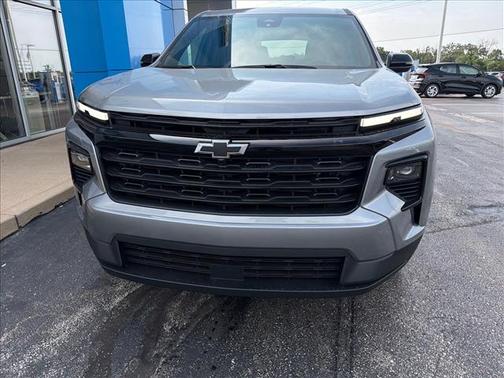 Sterling Gray Metallic 2026 Chevrolet Traverse LT