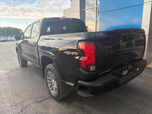 Black 2026 Chevrolet Colorado LT