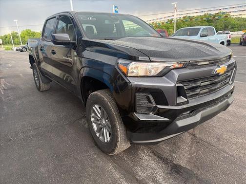 Black 2026 Chevrolet Colorado LT
