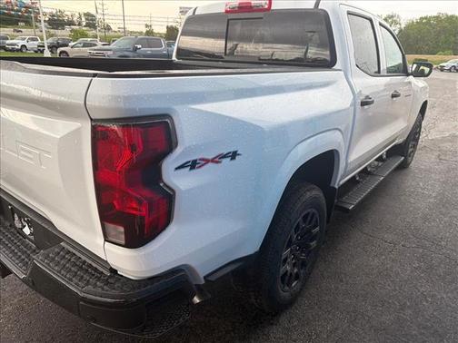Summit White 2026 Chevrolet Colorado WT