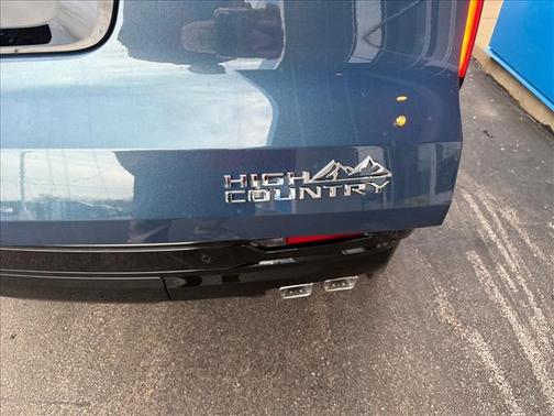 Lakeshore Blue Metallic 2026 Chevrolet Traverse High Country