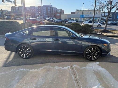 2025 Honda Accord Hybrid Touring