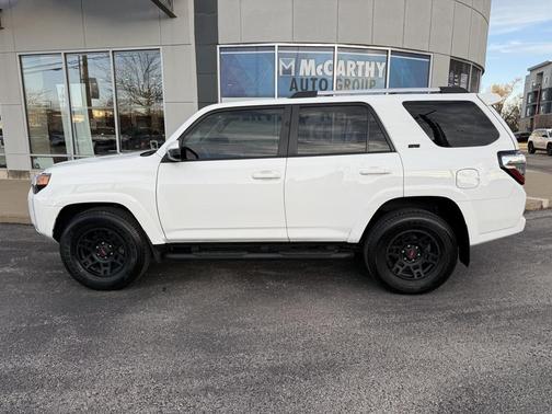 2022 Toyota 4Runner SR5