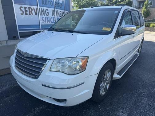 2008 Chrysler Town & Country Limited