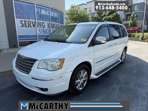 2008 Chrysler Town & Country Limited