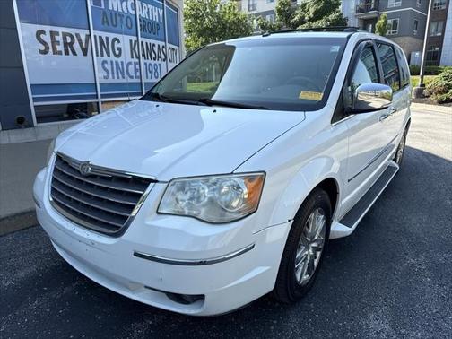 2008 Chrysler Town & Country Limited