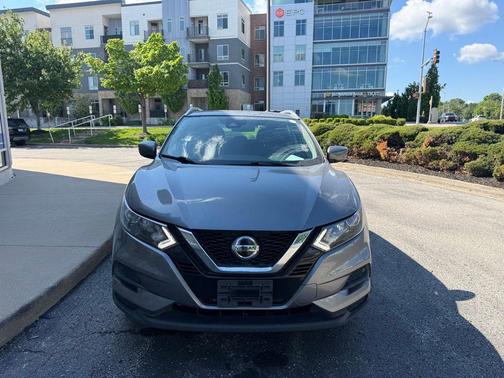 Gun Metallic 2020 Nissan Rogue Sport SV