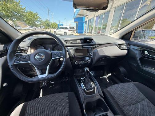 Gun Metallic 2020 Nissan Rogue Sport SV