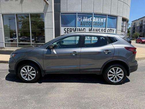 Gun Metallic 2020 Nissan Rogue Sport SV