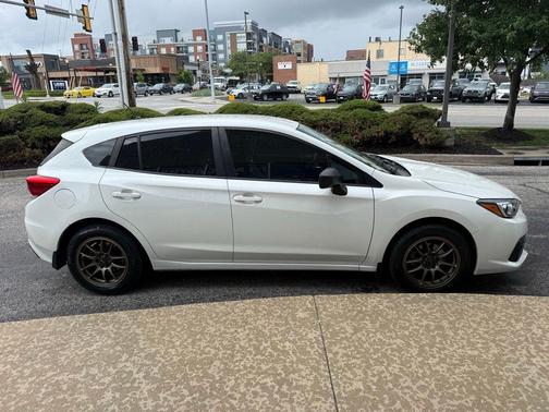 Crystal White Pearl 2020 Subaru Impreza 5-Door