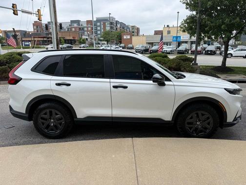 Solar Silver Metallic 2026 Honda CR-V Hybrid TrailSport AWD