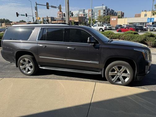 2017 Cadillac Escalade ESV Premium Luxury