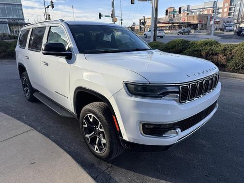 2023 Jeep Wagoneer Series III 4x4