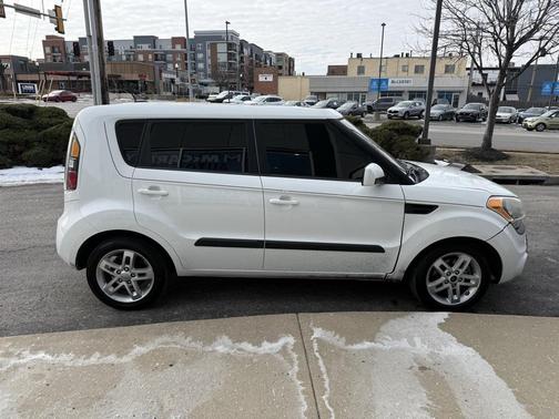 2011 Kia Soul +