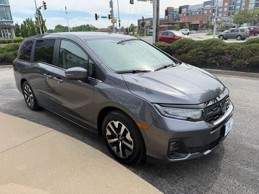 Modern Steel Metallic 2025 Honda Odyssey EX-L