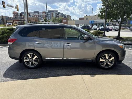 2016 Nissan Pathfinder Platinum