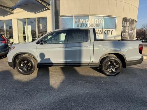 2022 Honda Ridgeline Black