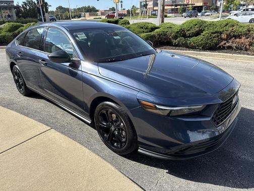 2025 Honda Accord Sport SE 1.5T
