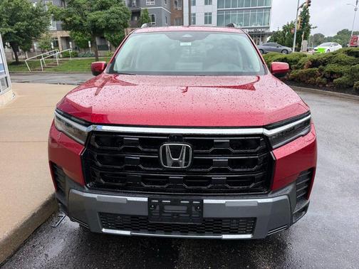 Radiant Red 2026 Honda Pilot Touring 8-Passenger